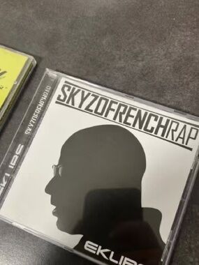 SkyzofrenchRap EKLIPSE CD - Black & White Cover